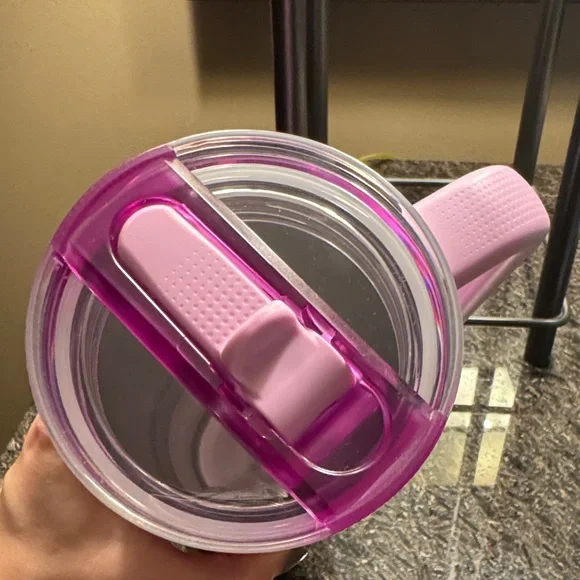 Stanley The Flip Straw Quencher Protour Tumbler- 30oz. Soft Orchid color - Picture 4 of 7